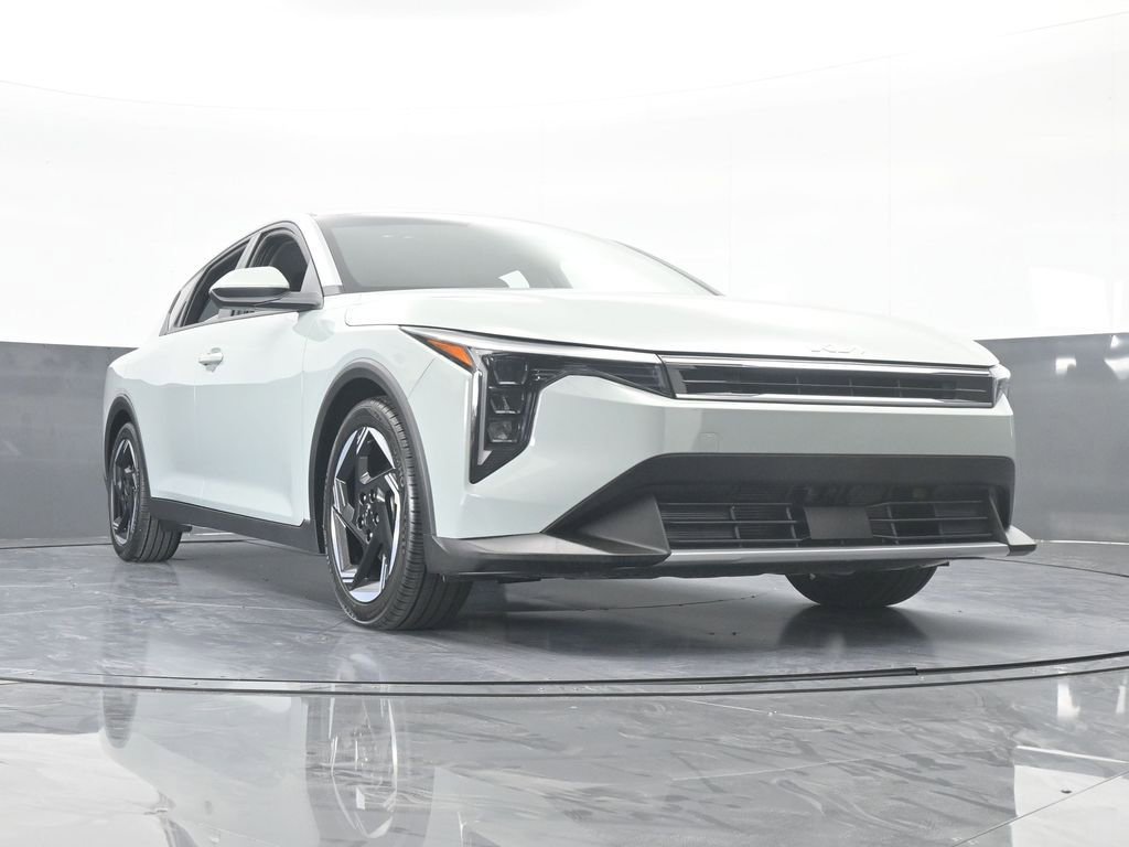 Used 2025 Kia K4 EX image 63