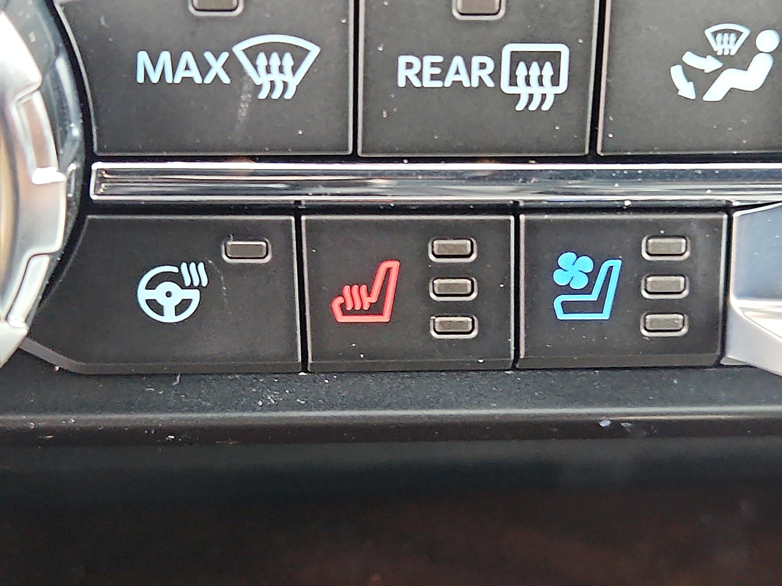 New 2025 Ford F150 King Ranch w/ FX4 Off-Road Package image 16