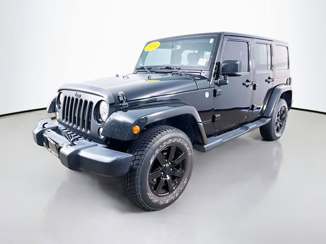 Used 2014 Jeep Wrangler Unlimited Sahara w/ Dual Top Group AWD/4WD image 3
