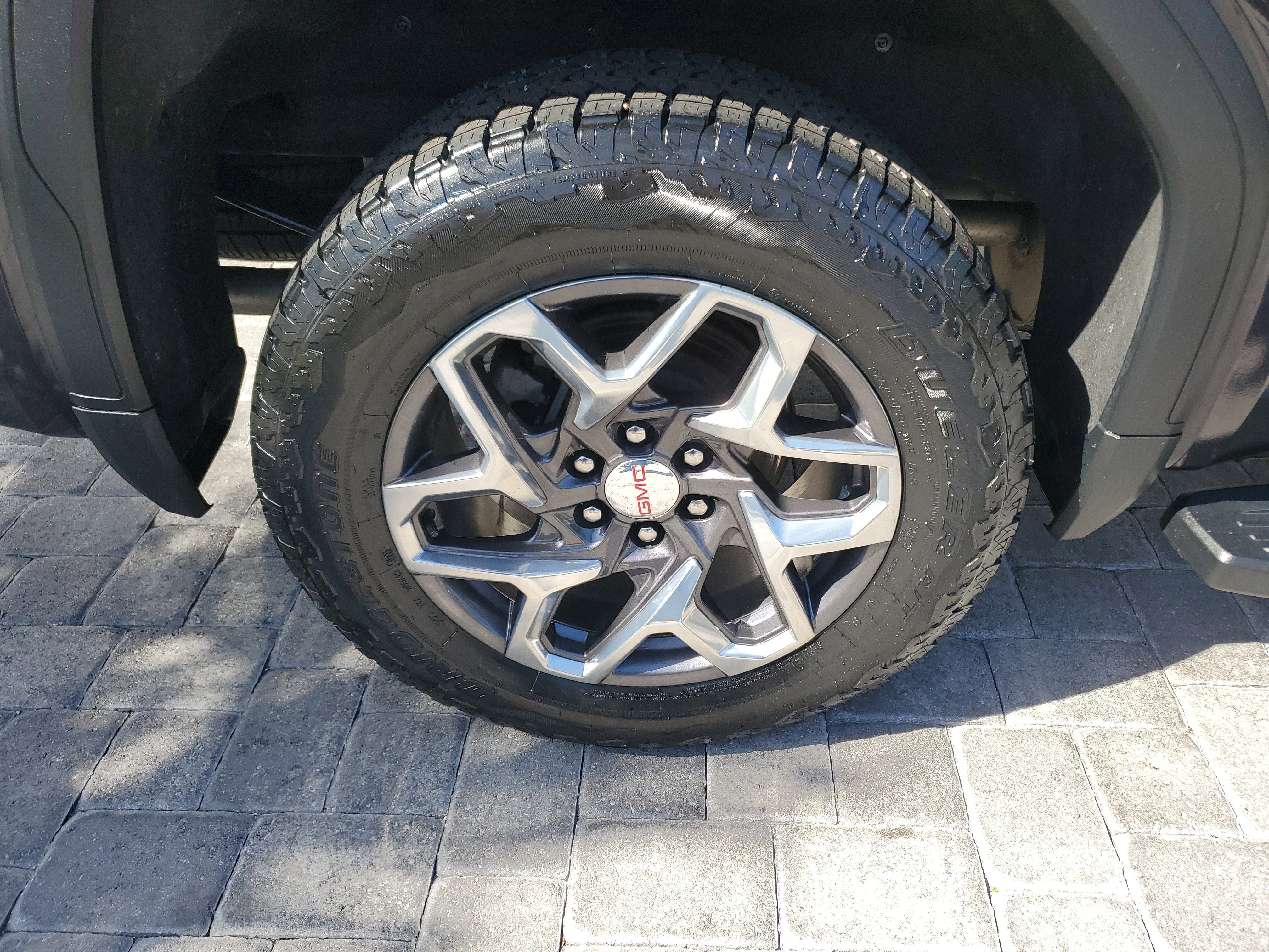 Used 2023 GMC Sierra 1500 SLT w/ SLT Premium Package image 7