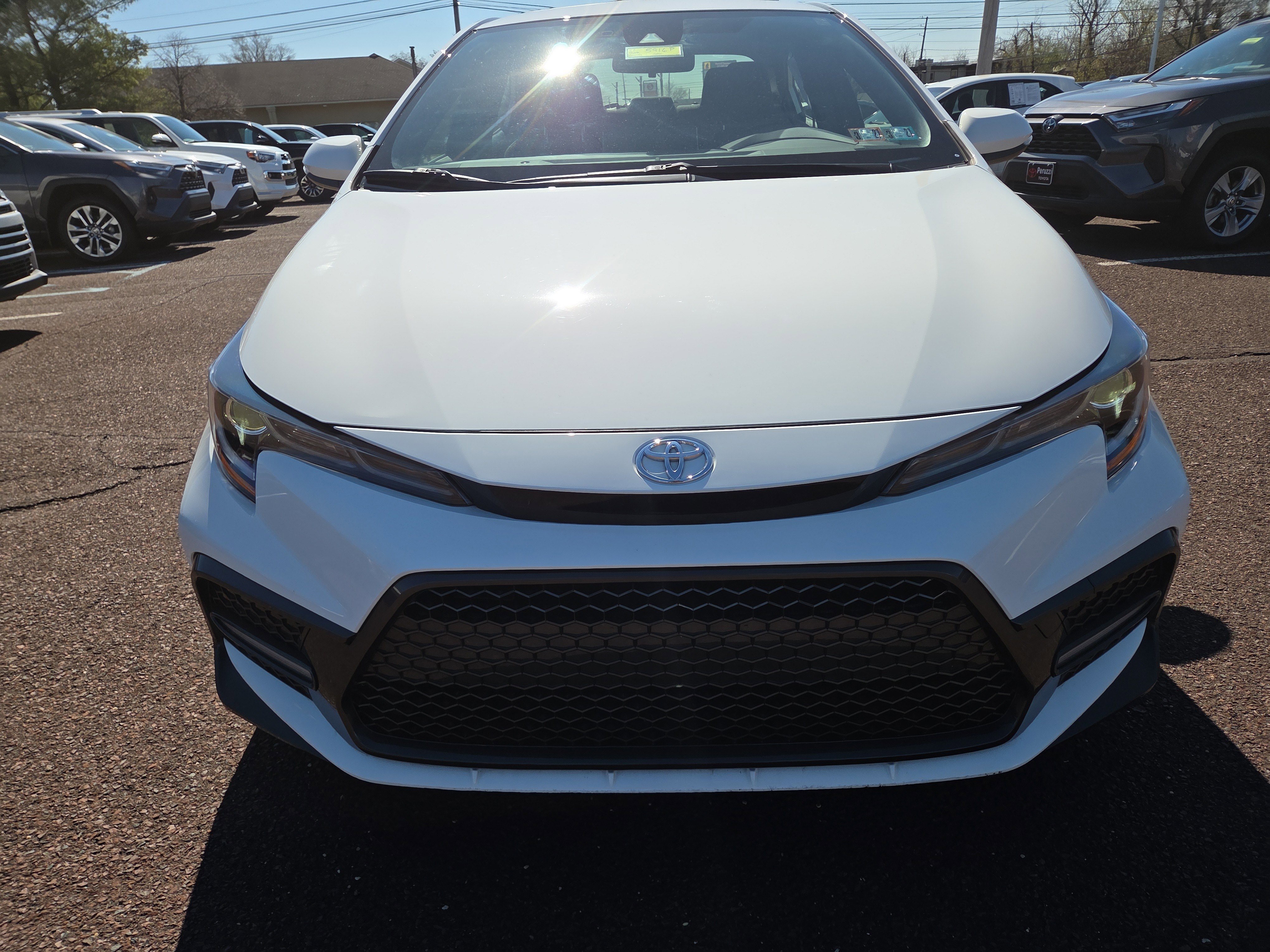Certified 2021 Toyota Corolla SE w/ SE Premium Package FWD image 8