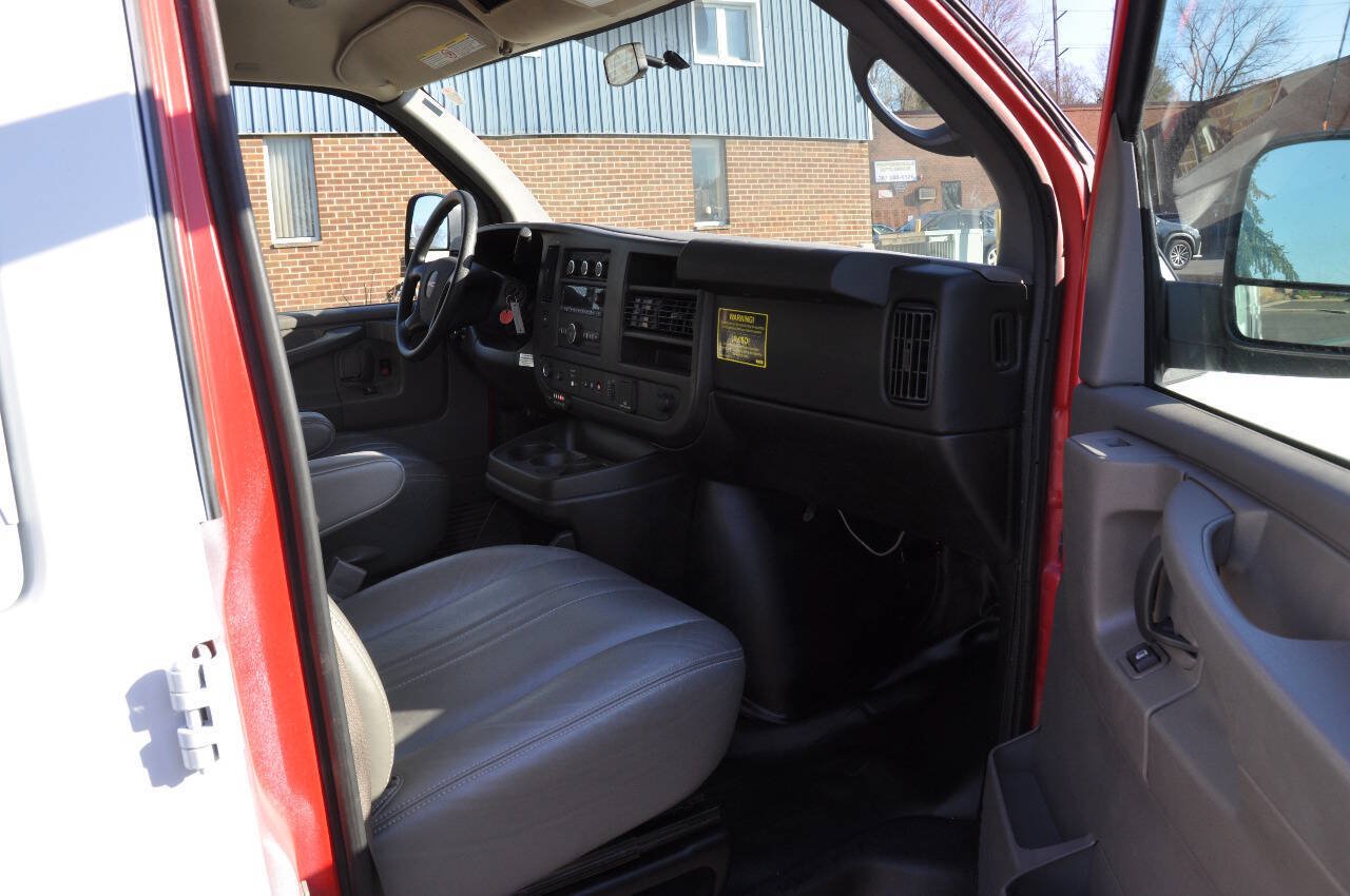Used 2015 GMC Savana 2500 LS w/ Cold Climate Package RWD image 24