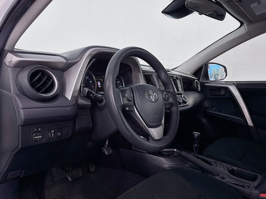 Used 2017 Toyota RAV4 LE image 12