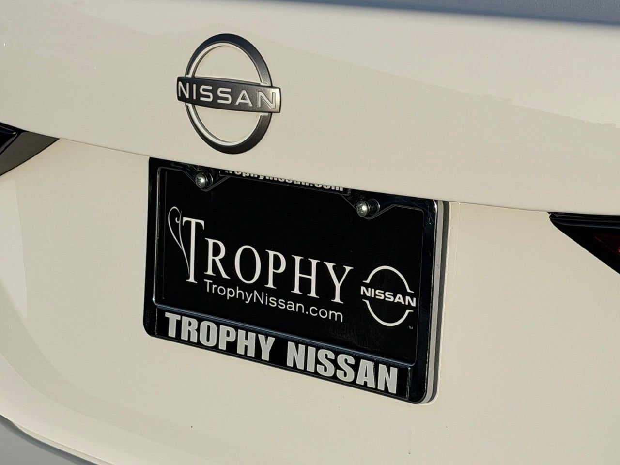 Certified 2024 Nissan Sentra SV FWD image 8