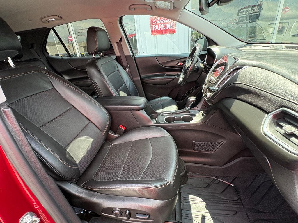 Used 2018 Chevrolet Equinox Premier FWD image 17