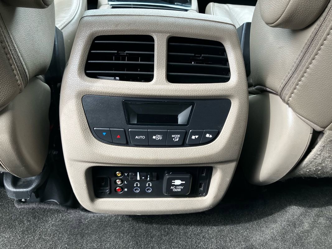 Used 2016 Honda Pilot Touring image 26