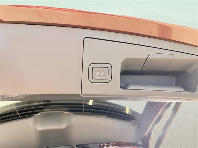 Certified 2023 Cadillac XT4 Luxury image 10