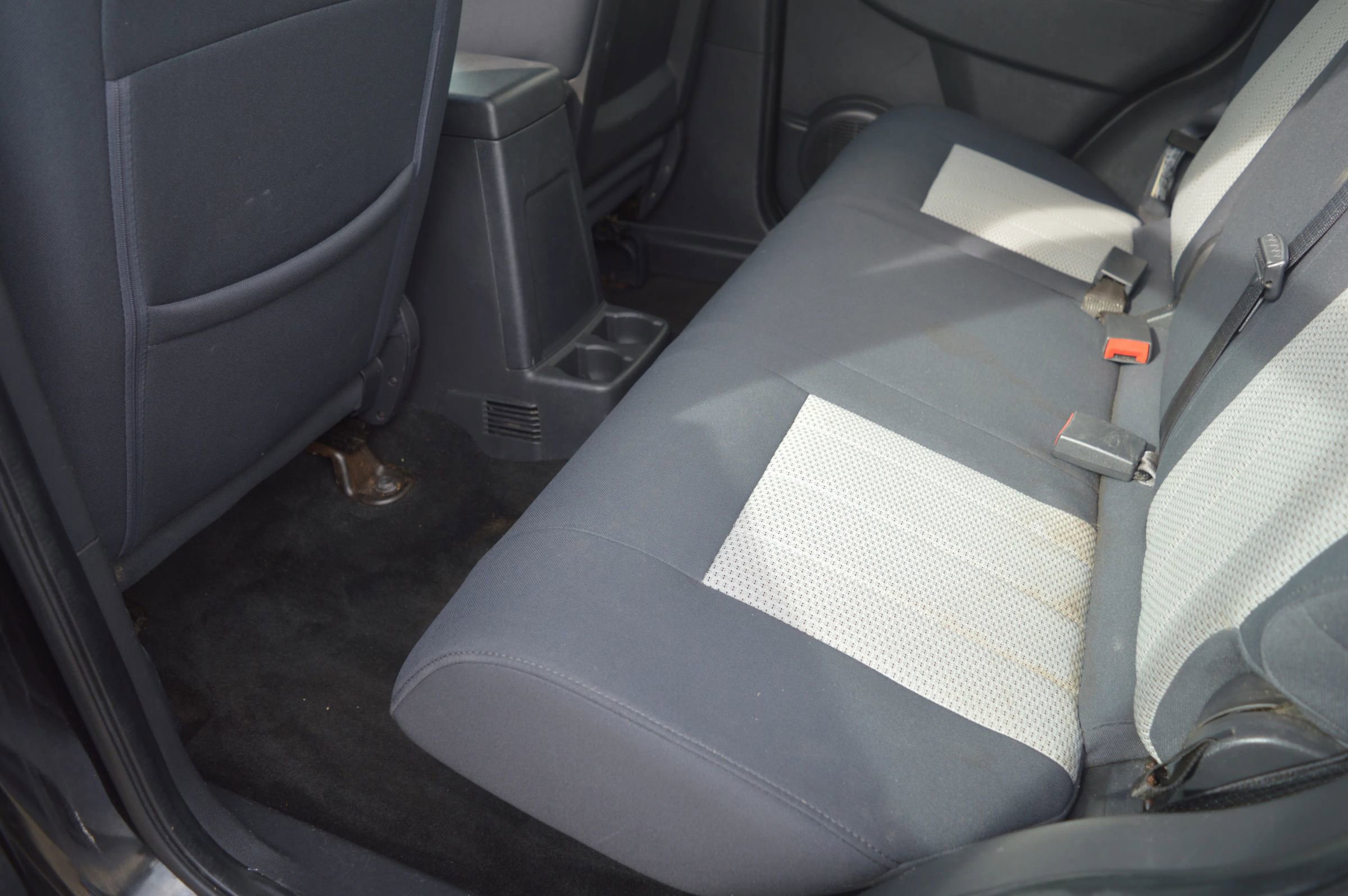 Used 2010 Jeep Liberty Sport image 14