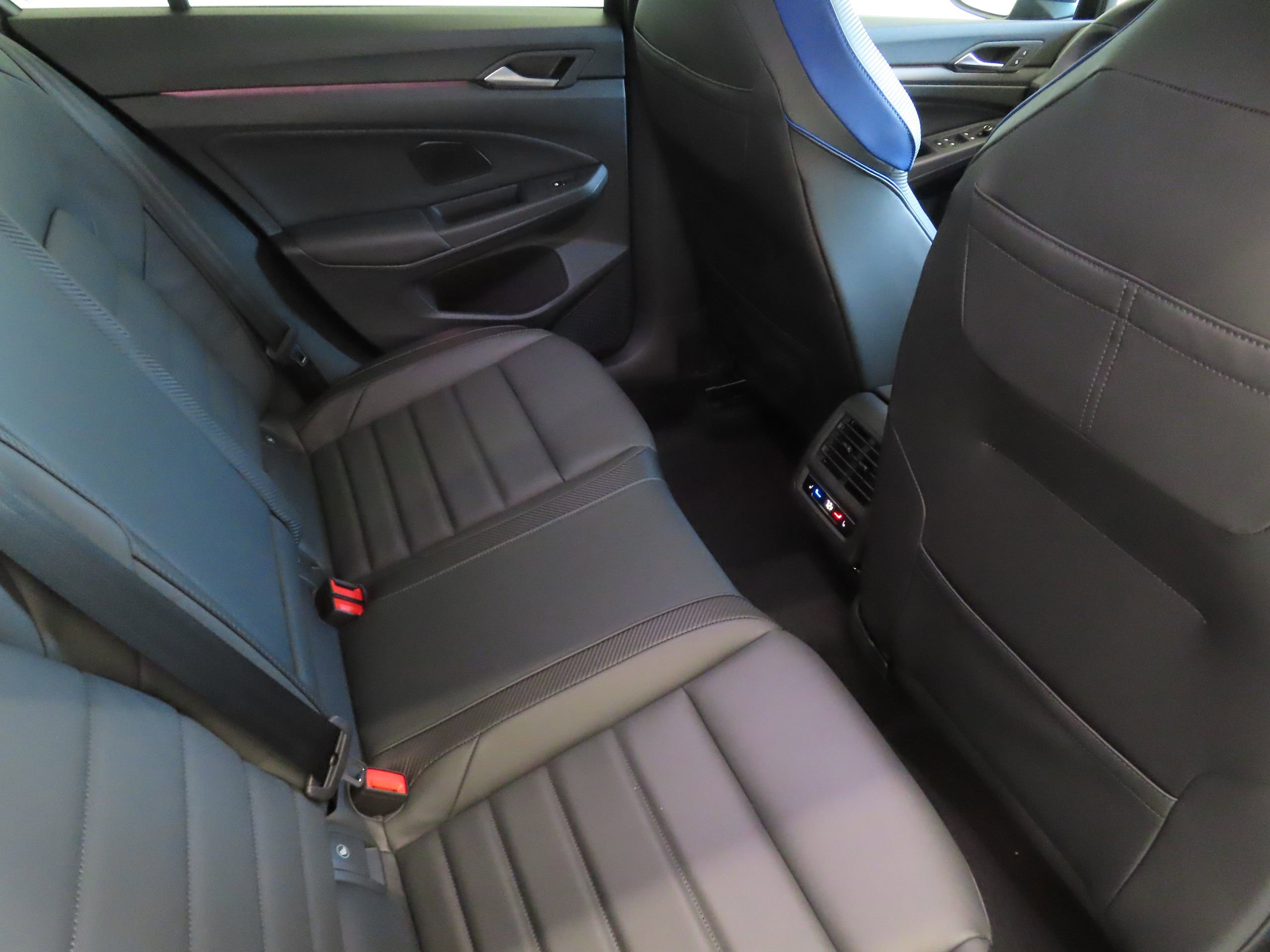 New 2026 Volkswagen Golf image 24