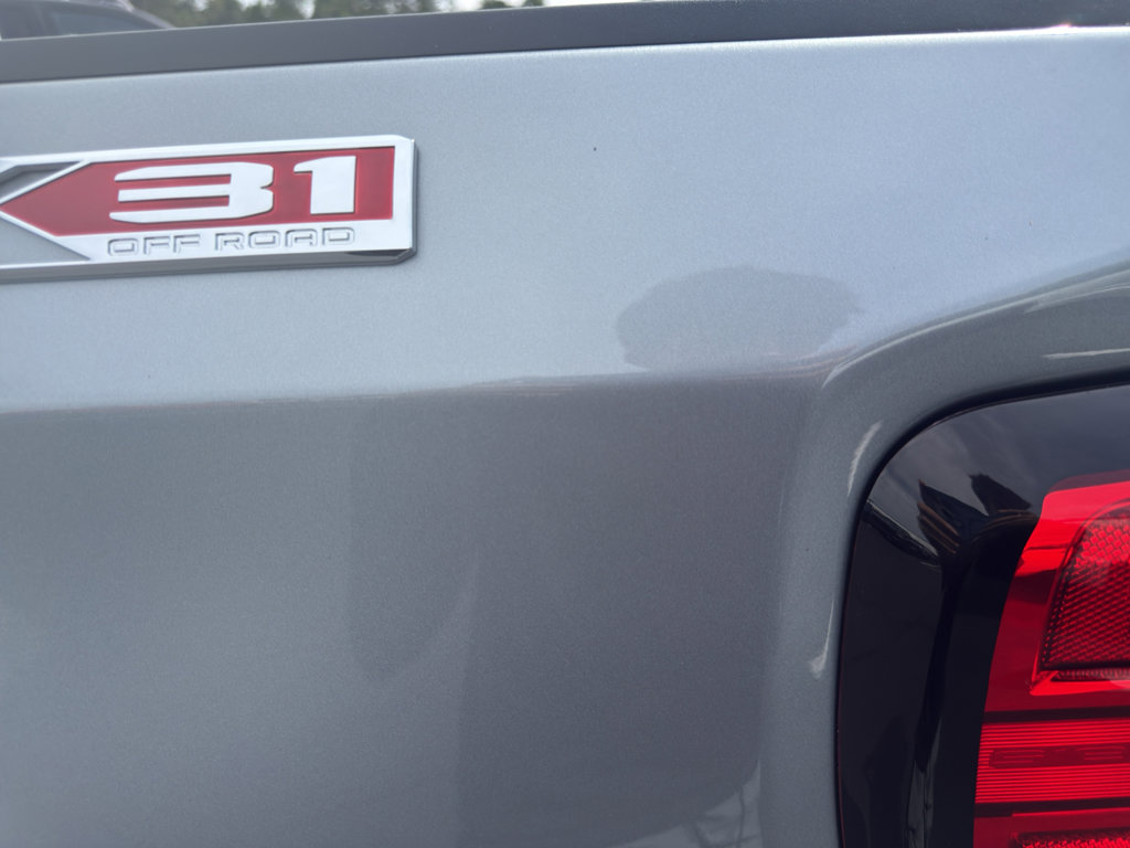 Used 2024 GMC Sierra 1500 SLT AWD/4WD image 14