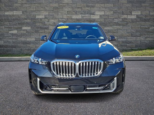 Used 2025 BMW X5 xDrive50e w/ Climate Comfort Package image 2