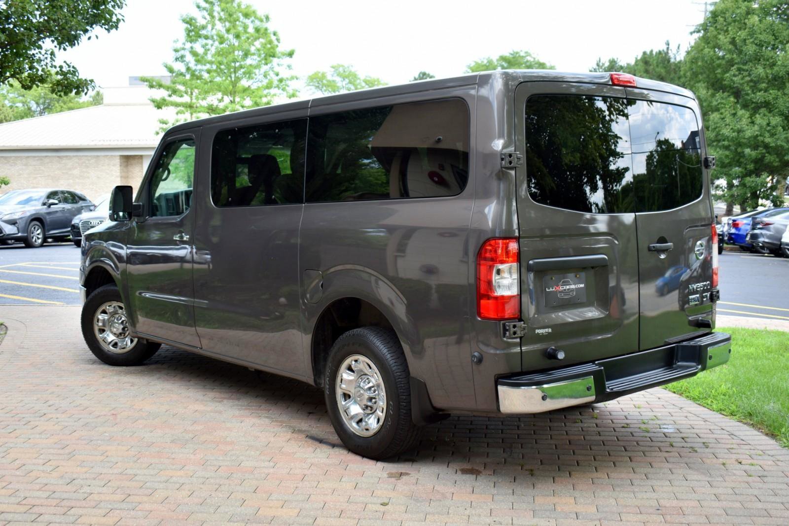 Used 2016 Nissan NV 3500 SV w/ SV Technology Package image 8