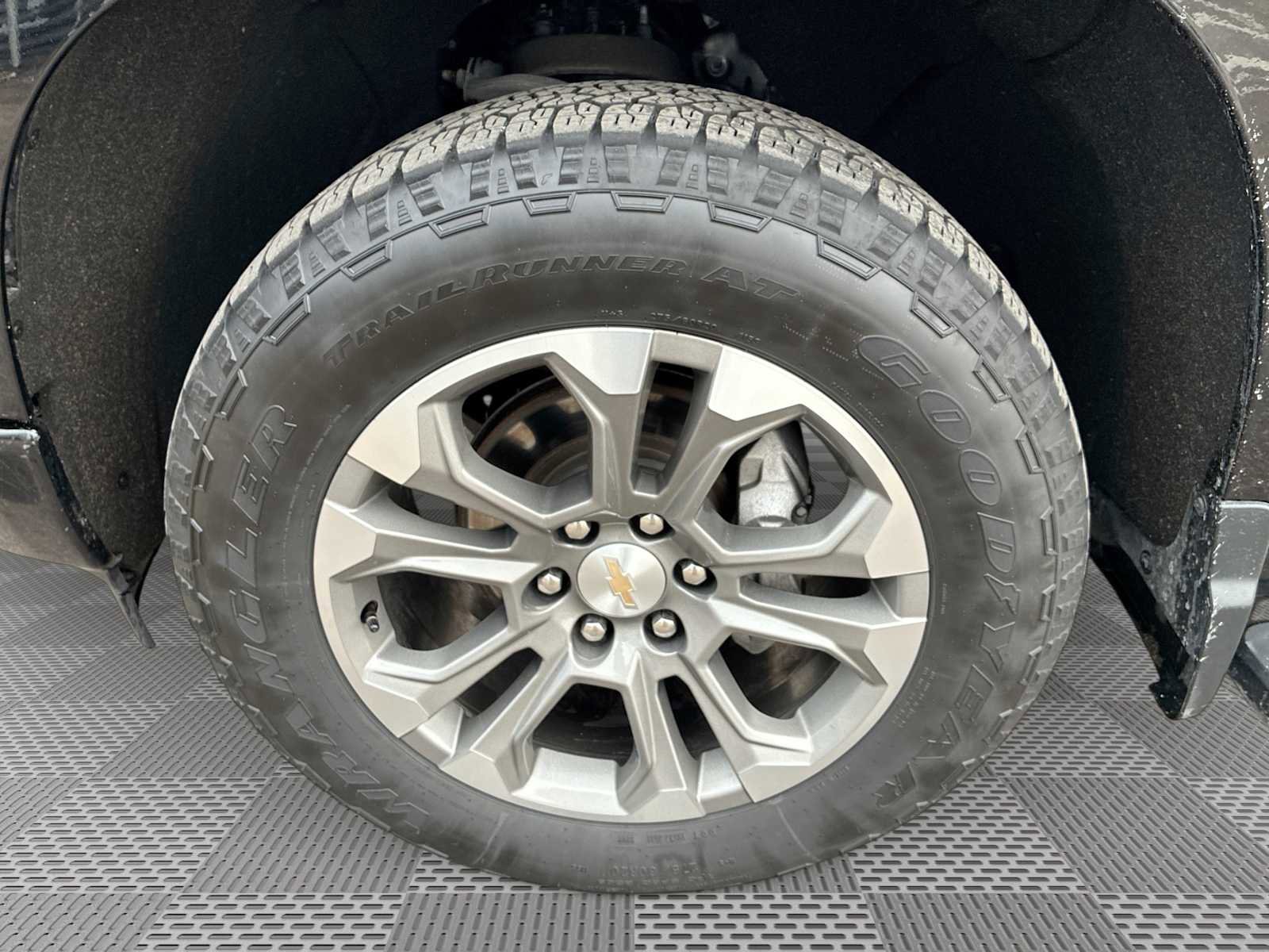 Certified 2022 Chevrolet Silverado 1500 High Country w/ Technology Package image 33