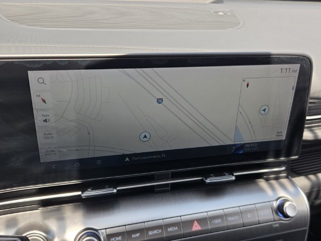 Used 2024 Hyundai Kona Limited FWD image 18