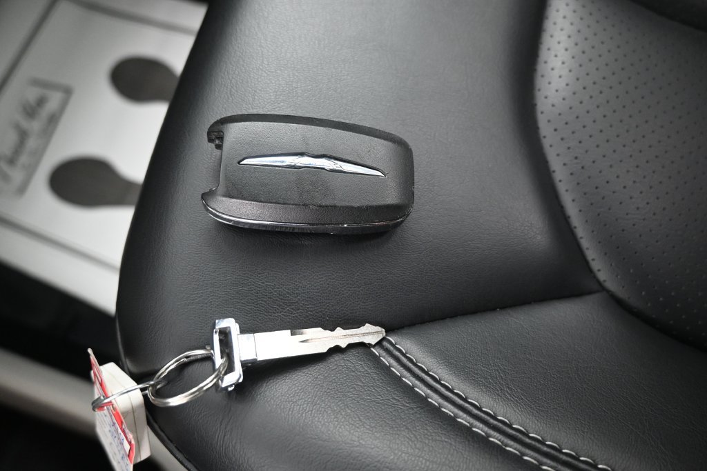 Used 2023 Chrysler Pacifica Touring-L FWD image 29