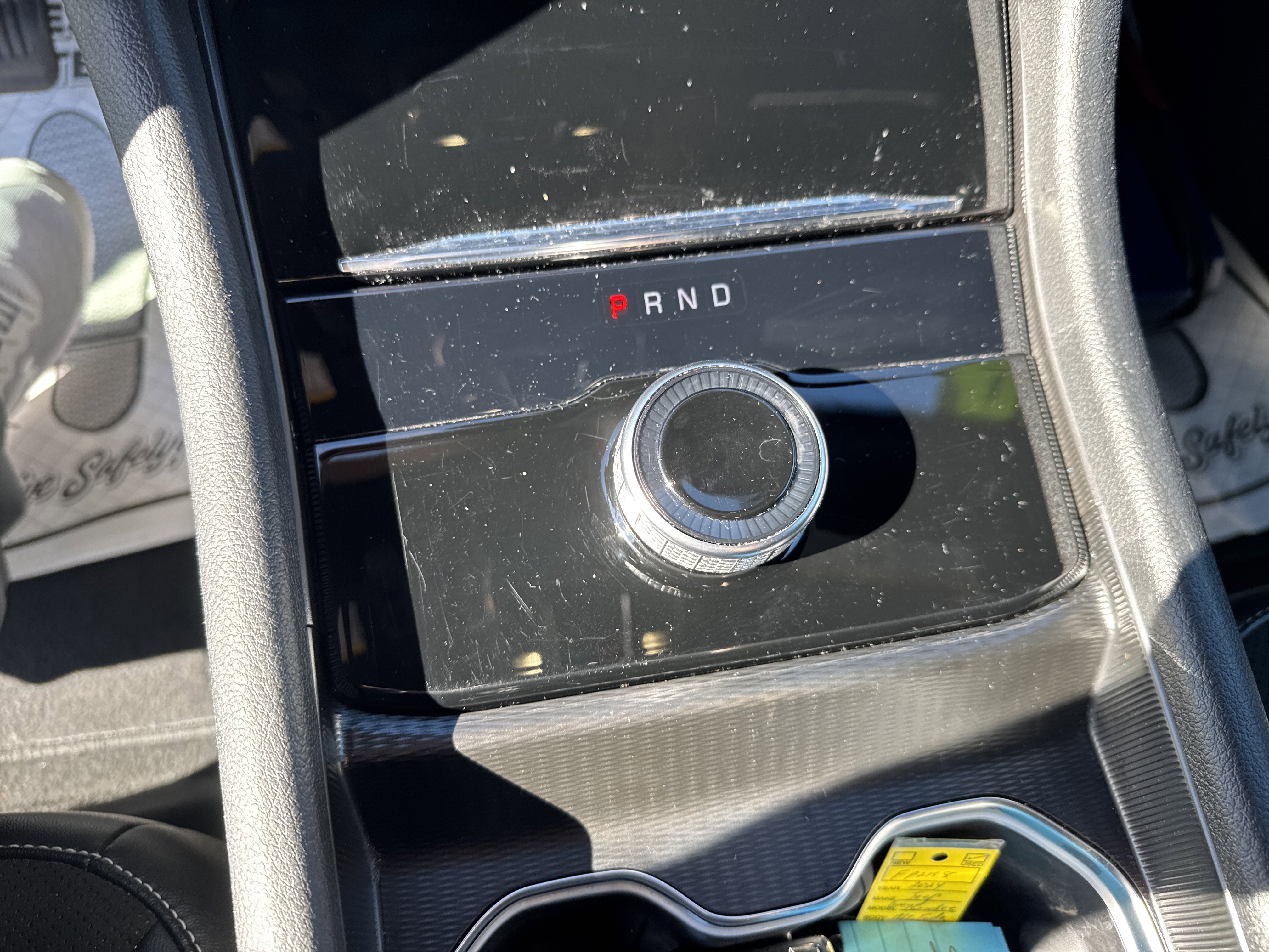 Used 2024 Jeep Grand Cherokee L Laredo image 25