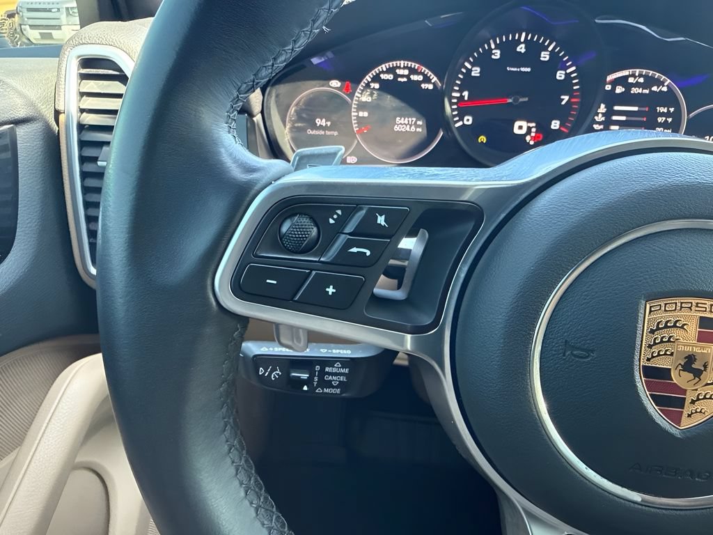 Used 2022 Porsche Cayenne Coupe AWD/4WD image 17