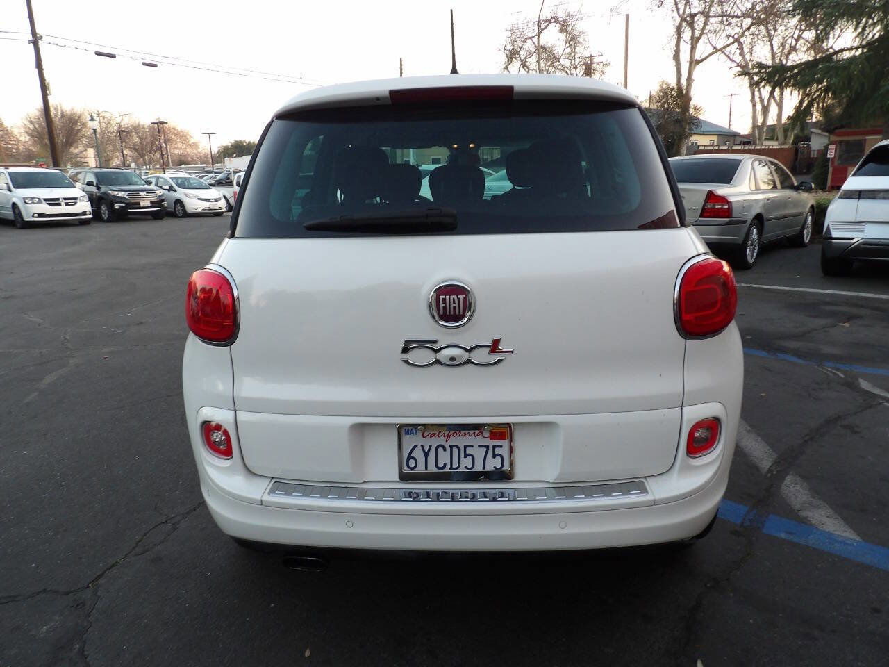 Used 2014 FIAT 500L Easy w/ Popular Equipment Group image 10