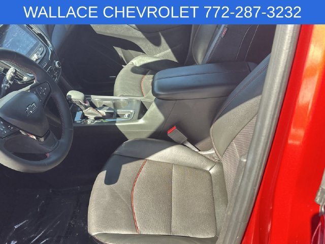 Used 2023 Chevrolet Equinox RS w/ RS Leather Package FWD image 17