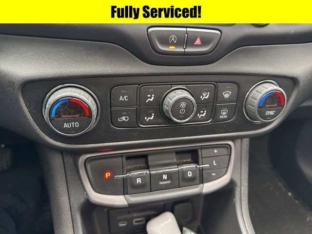 Used 2022 GMC Terrain AT4 w/ Infotainment Package II AWD/4WD image 9
