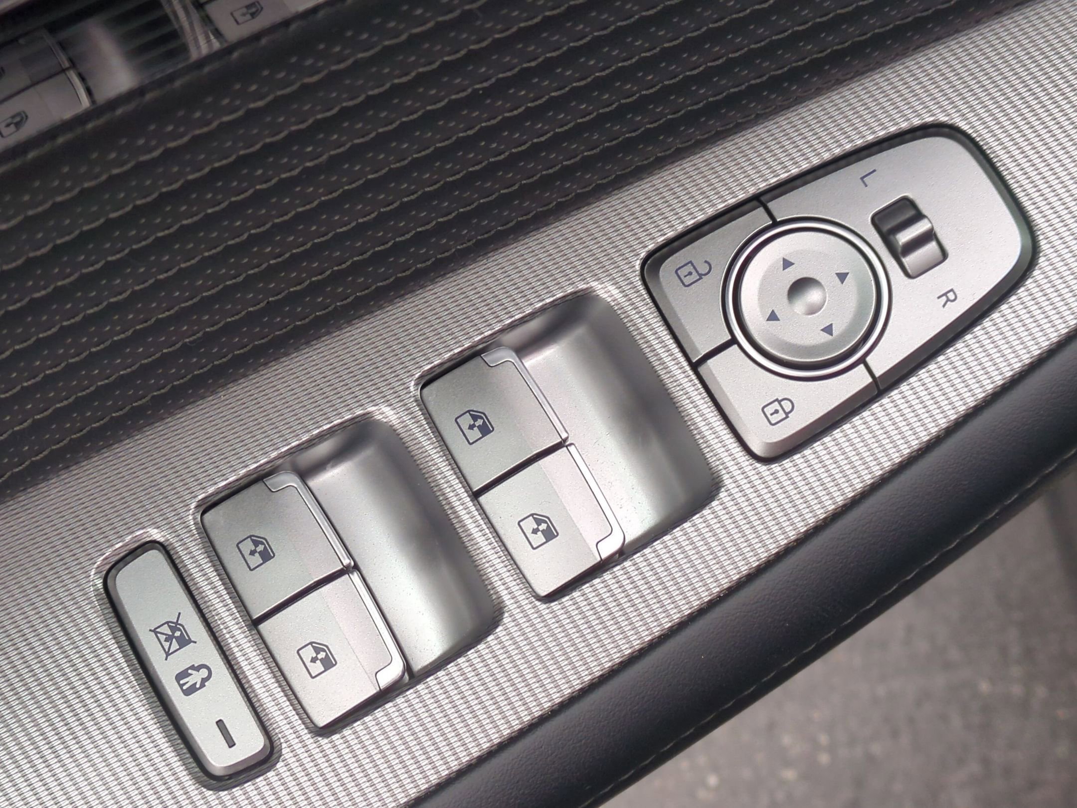 Used 2024 Hyundai Palisade Calligraphy image 15