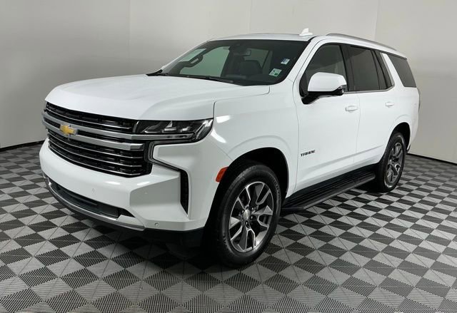 Used 2022 Chevrolet Tahoe LT w/ Luxury Package image 3