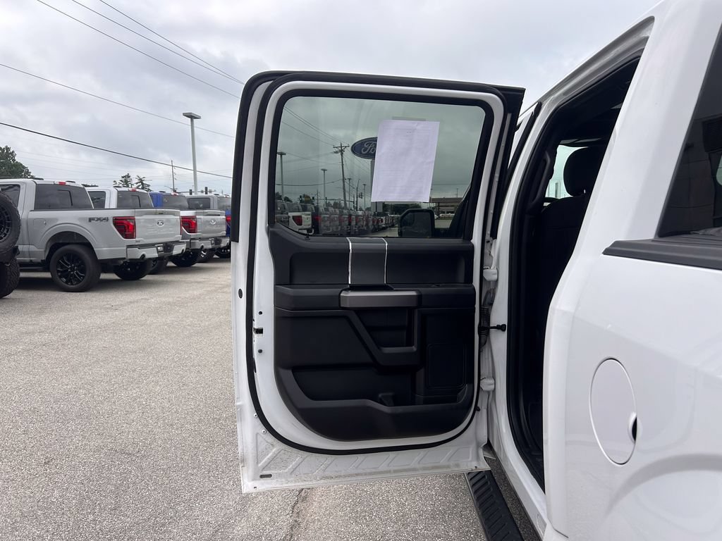 Used 2019 Ford F150 XLT w/ Equipment Group 302A Luxury AWD/4WD image 14