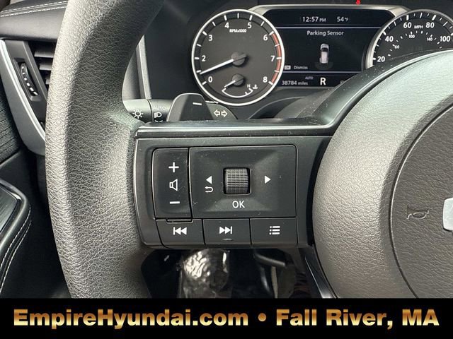 Used 2021 Nissan Rogue S image 27