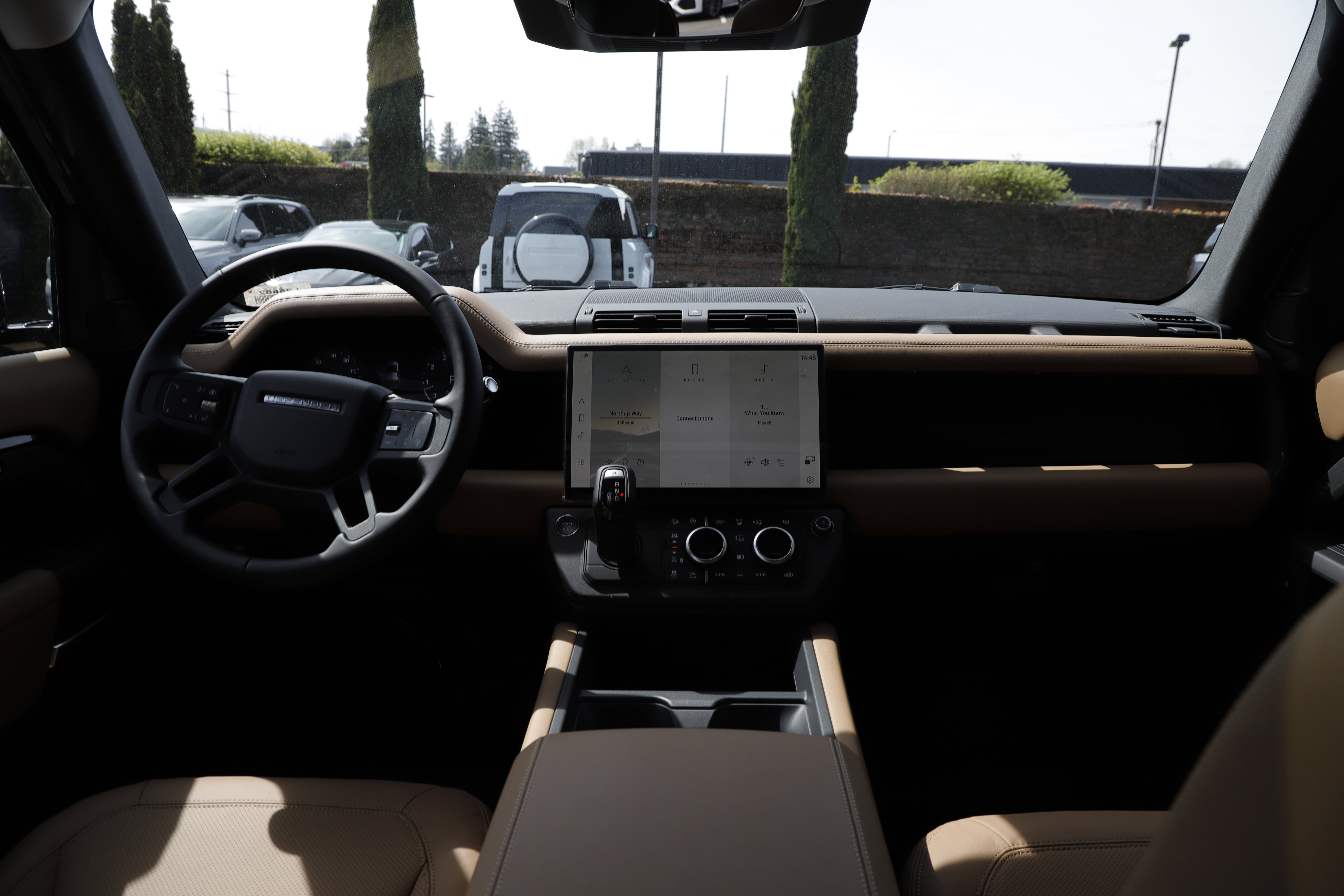 New 2026 Land Rover Defender 110 X-Dynamic SE image 12