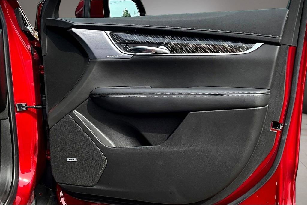 Used 2022 Cadillac XT6 Premium Luxury AWD/4WD image 29