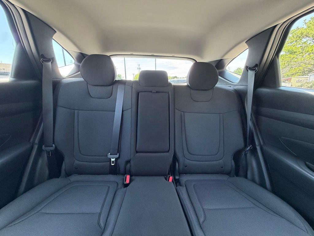 Used 2026 Hyundai Tucson SE FWD image 21