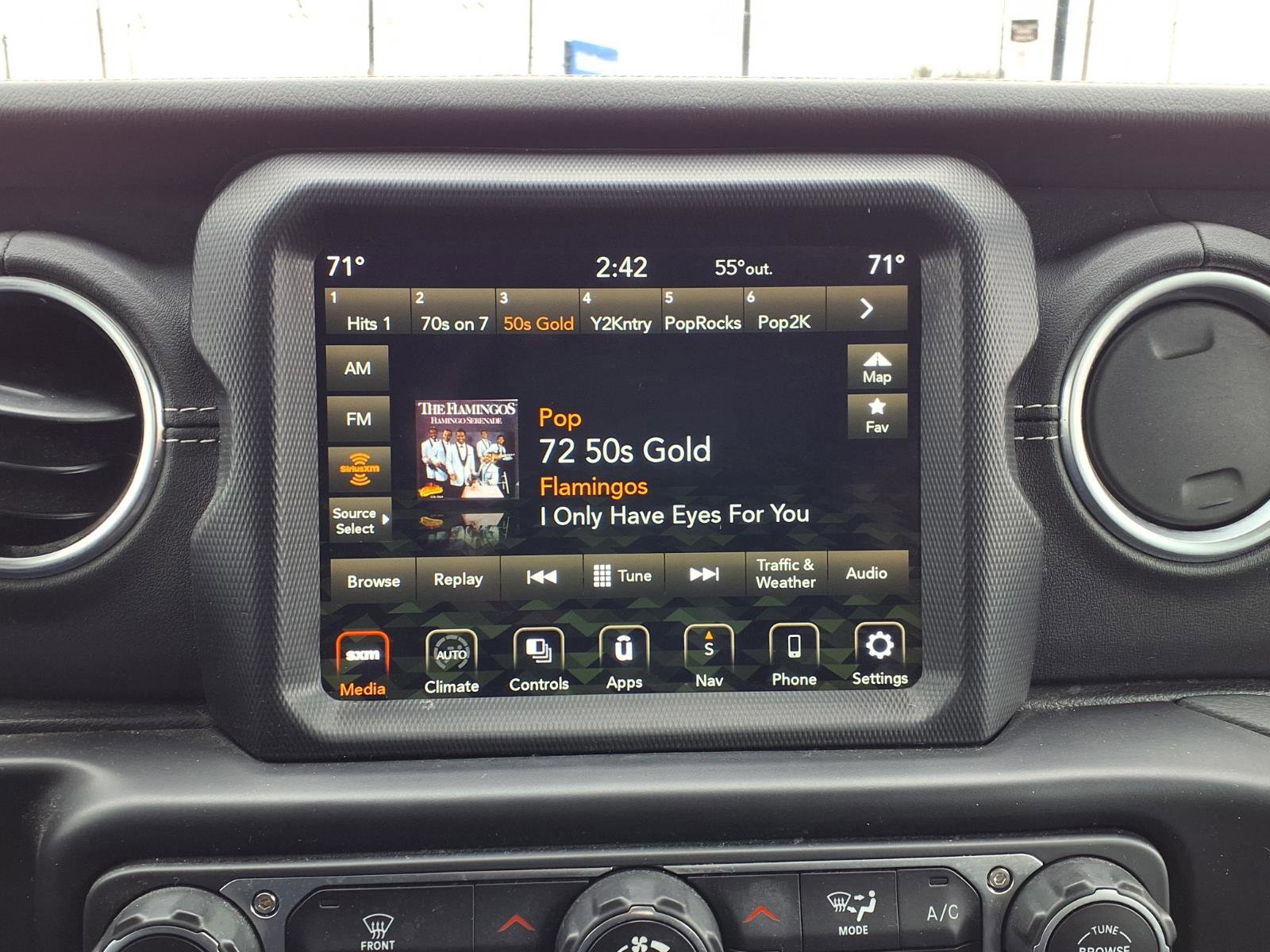 Used 2022 Jeep Wrangler Unlimited Sahara image 17