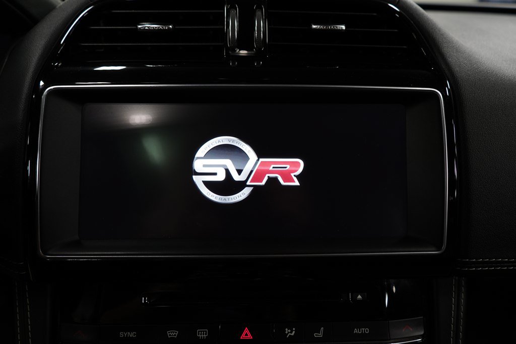 Used 2019 Jaguar F-PACE SVR AWD/4WD image 13