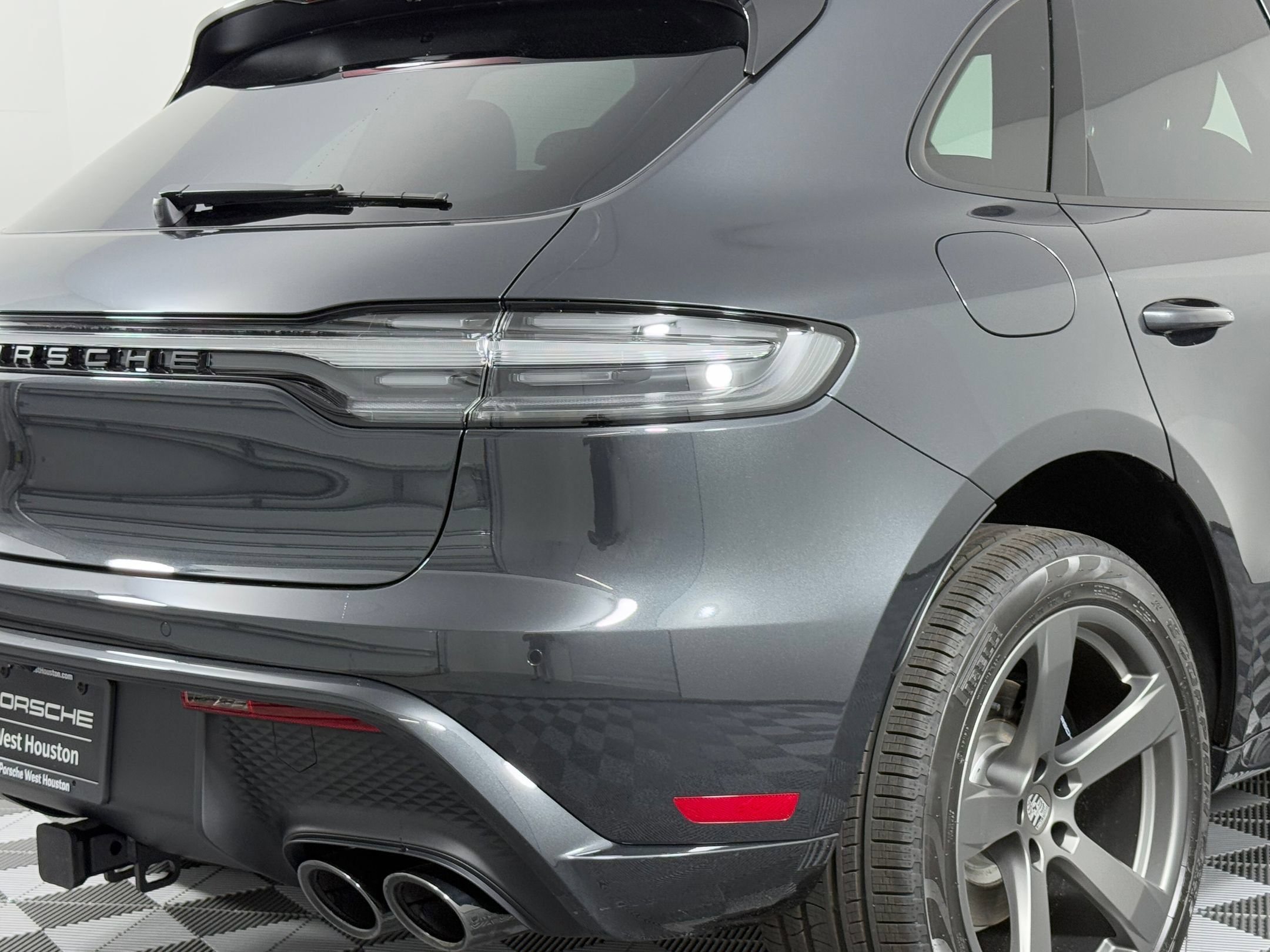 Certified 2026 Porsche Macan AWD/4WD image 26