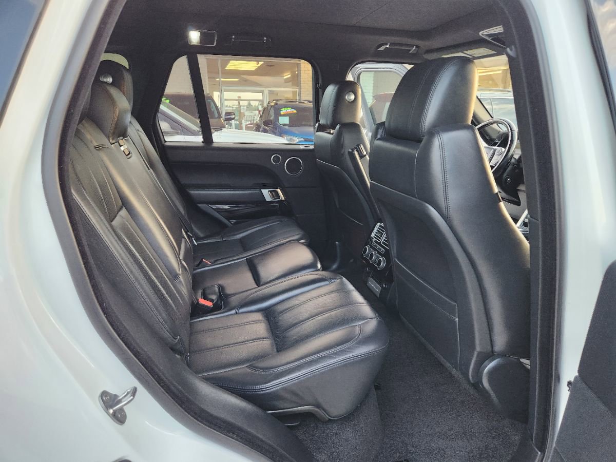 Used 2017 Land Rover Range Rover Supercharged AWD/4WD image 12