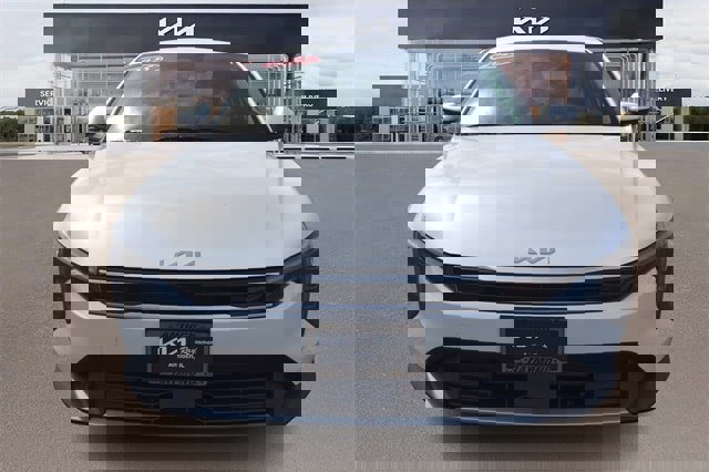 New 2025 Kia K4 EX image 8