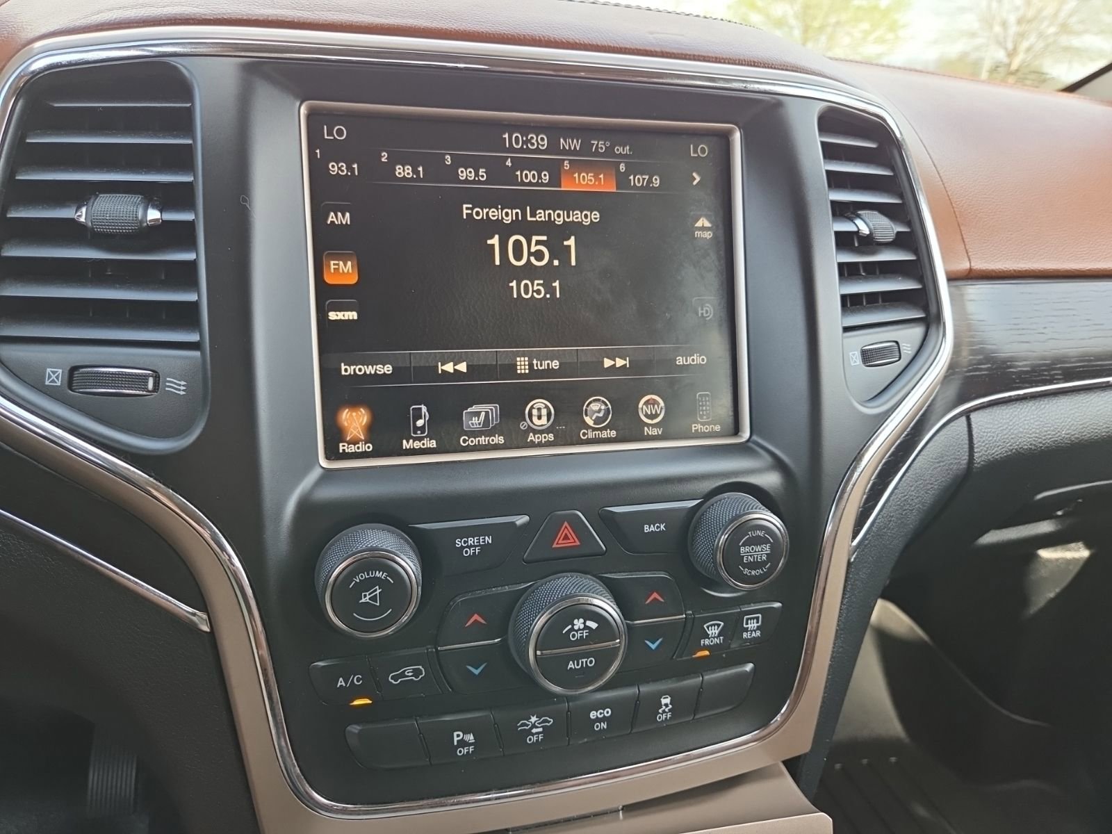 Used 2015 Jeep Grand Cherokee Summit image 27