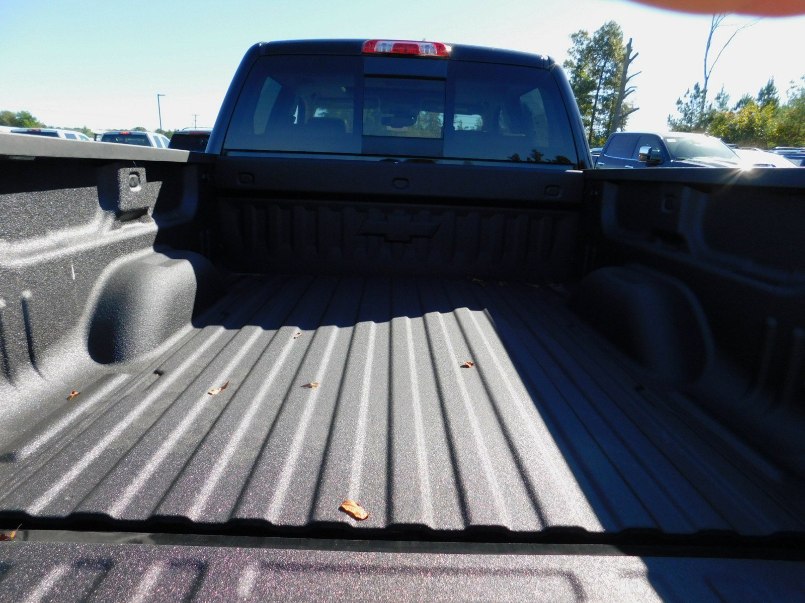 Used 2018 Chevrolet Silverado 1500 High Country image 37