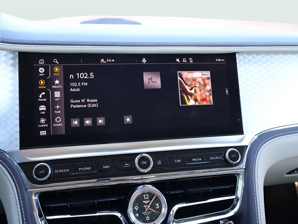 Used 2023 Bentley Flying Spur Azure AWD/4WD image 26