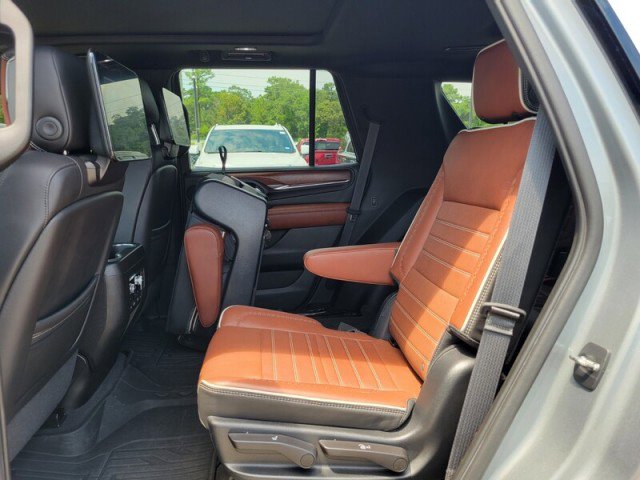 Used 2023 GMC Yukon Denali Ultimate w/ LPO, Floor Liner Package image 33