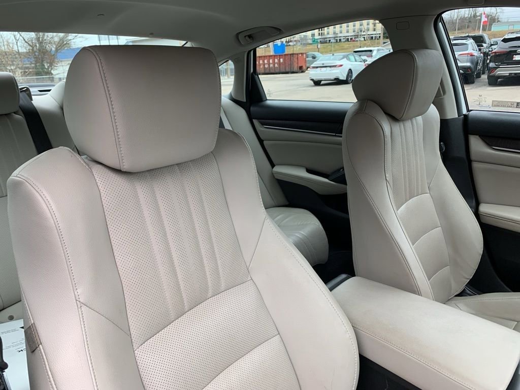 Used 2018 Honda Accord EX-L image 18