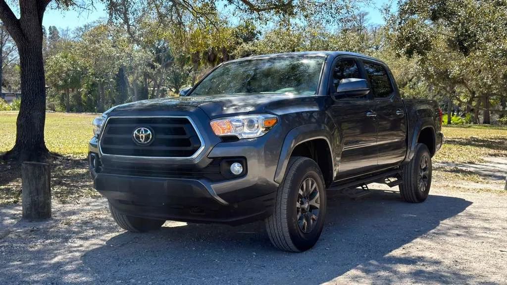 Used 2022 Toyota Tacoma SR5 w/ SR5 Appearance Package (SM) RWD image 1