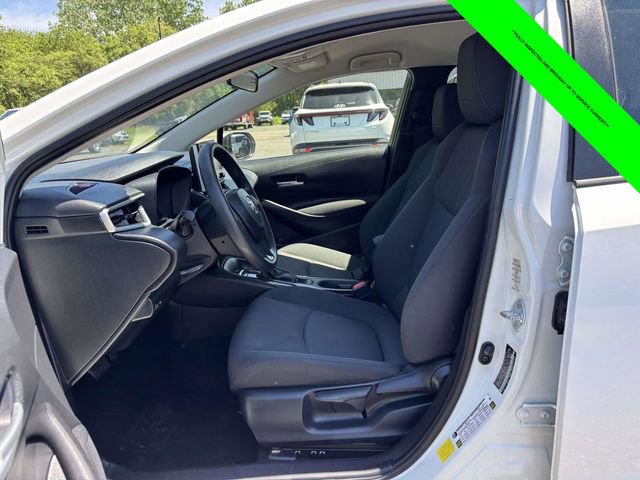 Used 2021 Toyota Corolla LE FWD image 3