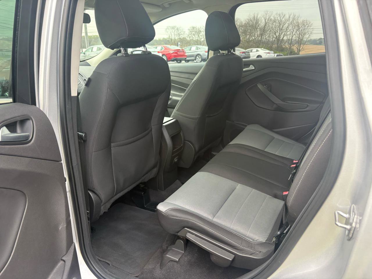 Used 2015 Ford Escape SE image 15