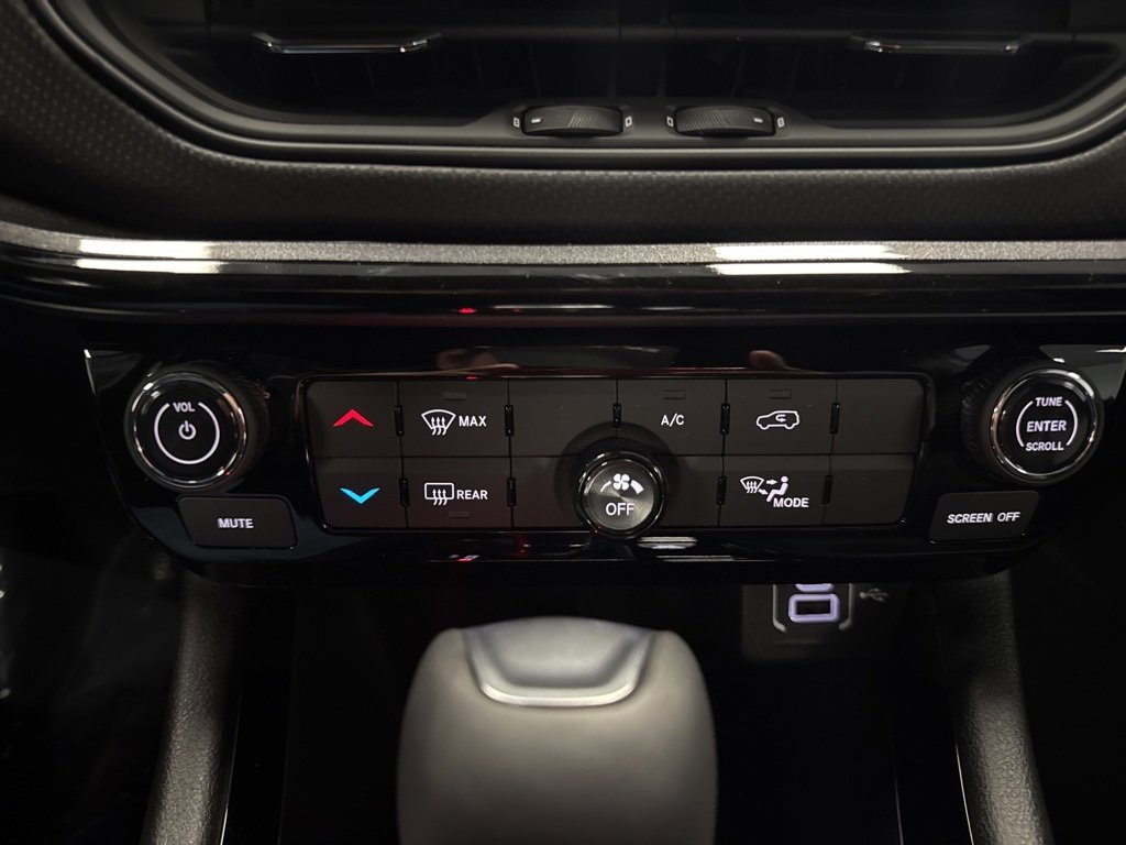 New 2026 Jeep Compass Latitude image 22