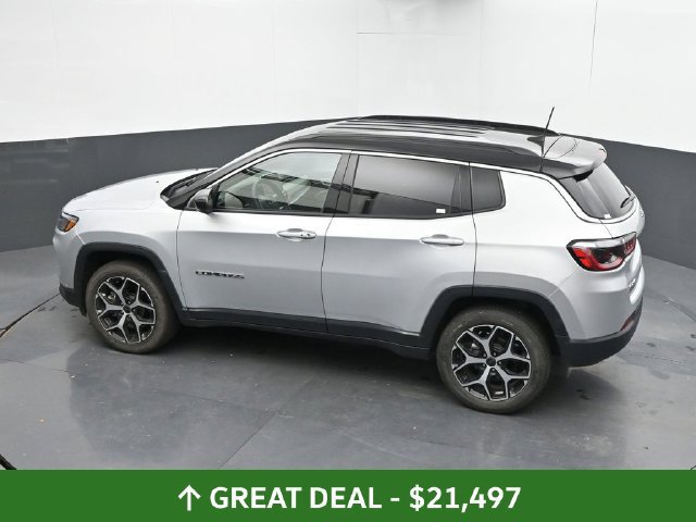Used 2025 Jeep Compass Limited AWD/4WD image 45