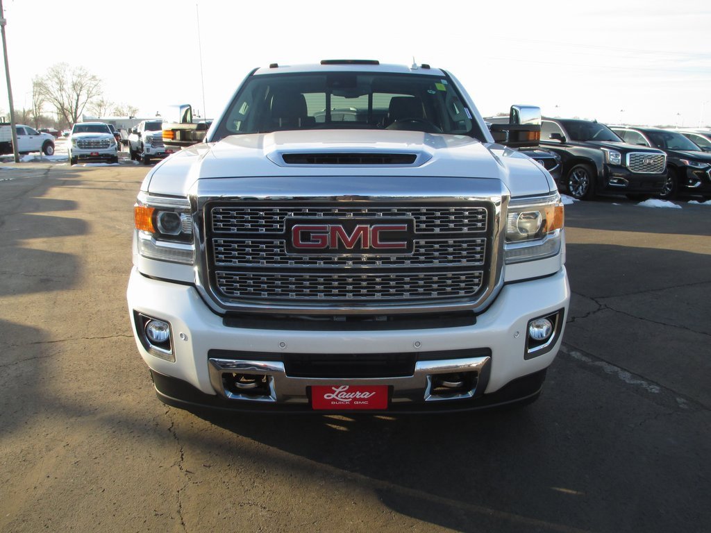 Used 2018 GMC Sierra 3500 Denali w/ Duramax Plus Package image 12