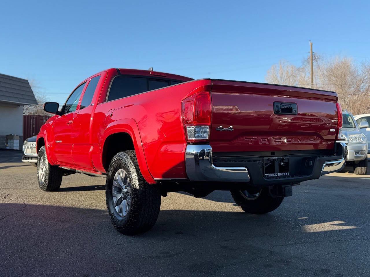 Used 2016 Toyota Tacoma TRD Sport image 65