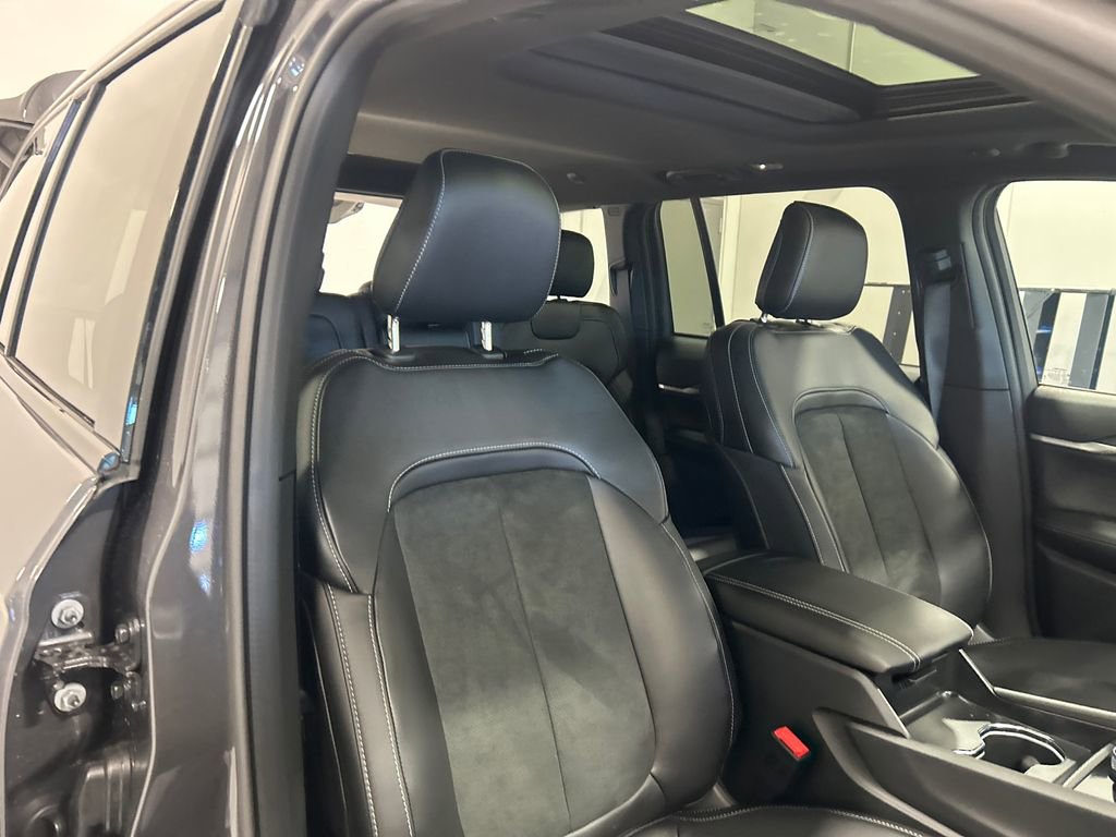 New 2026 Jeep Grand Cherokee Altitude image 33