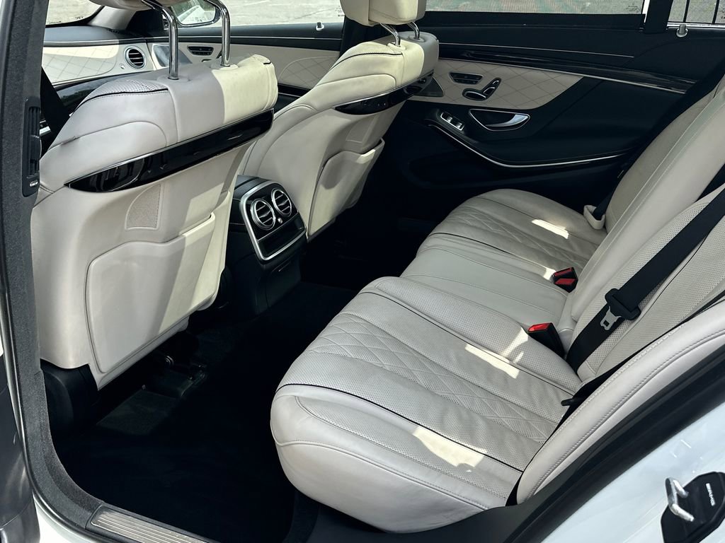 Used 2020 Mercedes-Benz S 560 4MATIC Sedan image 17